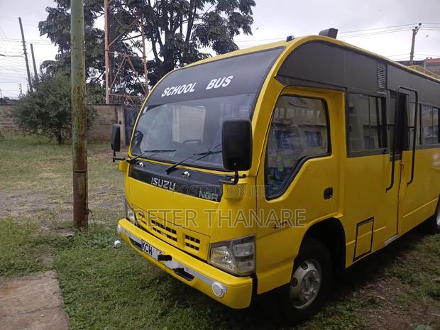 Isuzu NQR 2016 Yellow - thumbnail 3