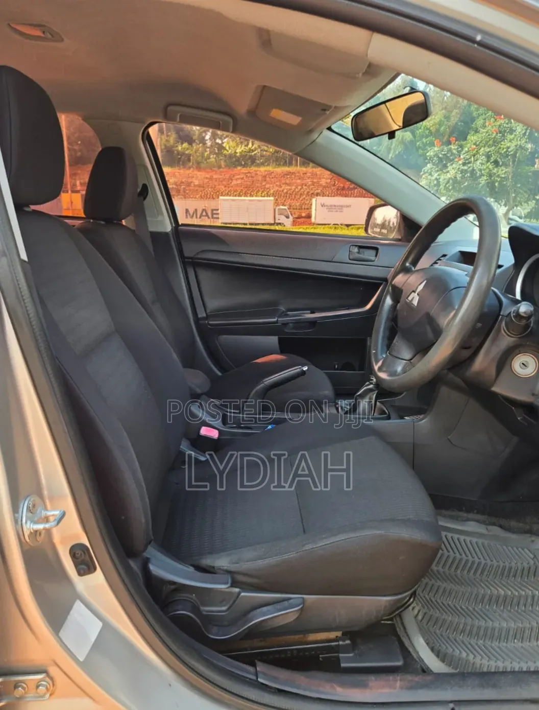 Mitsubishi Lancer 2011 Silver