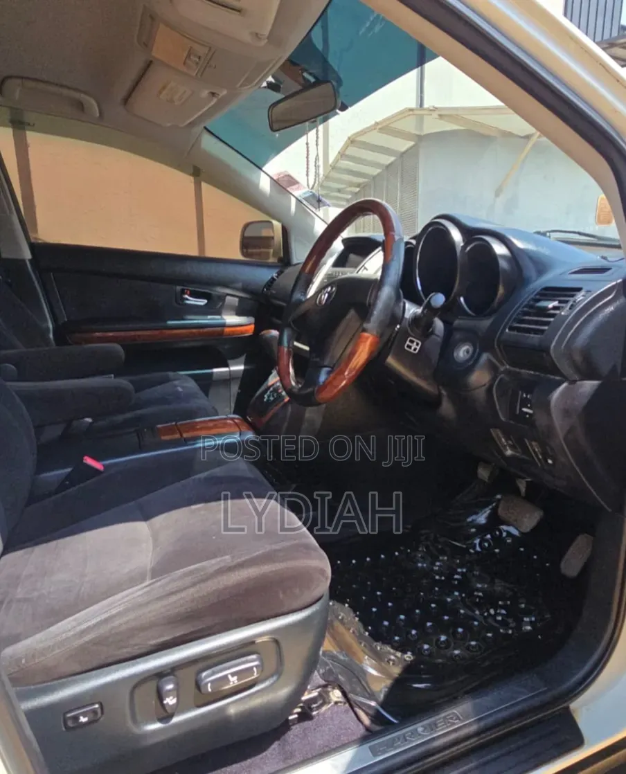 Toyota Harrier 2012 White
