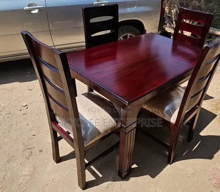 Modern Macho 4 Seater