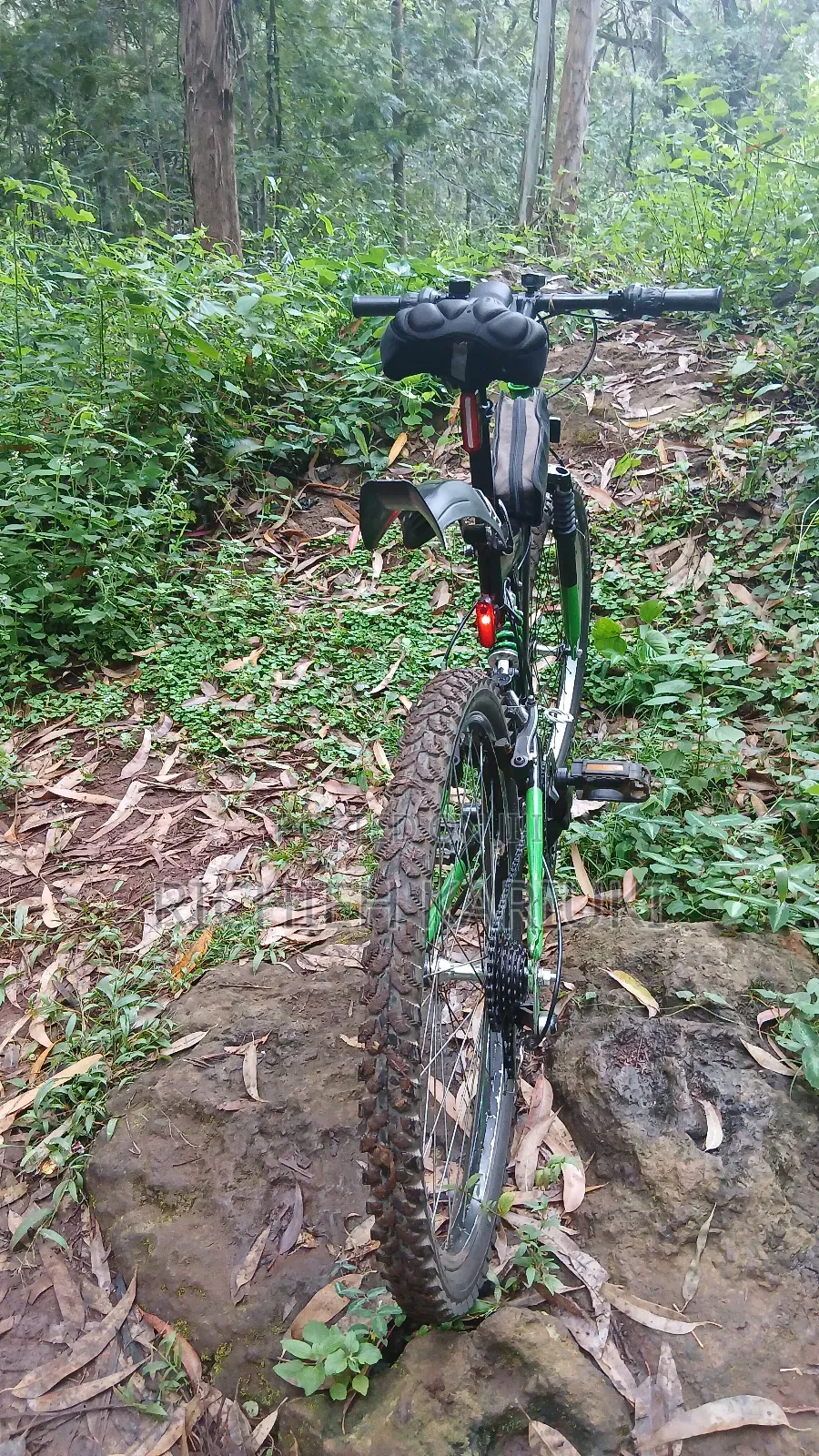 Ex-uk Mountain Bike, Shimano Components, Full Suspension. Size 26.