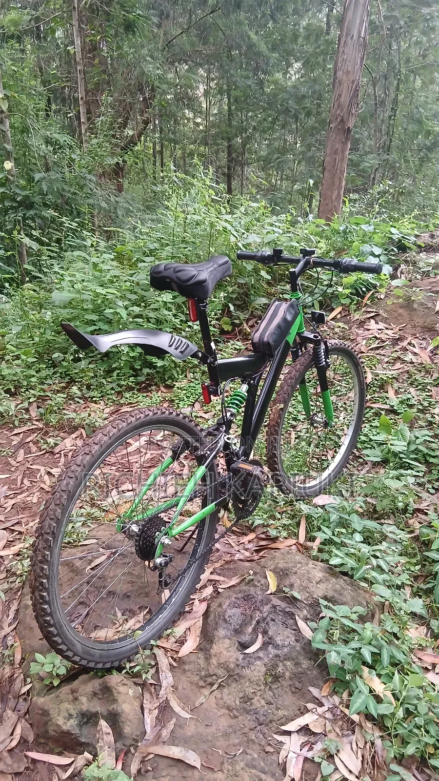 Ex-uk Mountain Bike, Shimano Components, Full Suspension. Size 26.