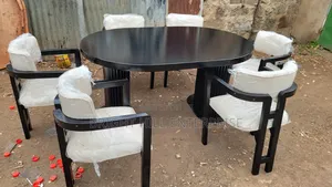 Modern Made Dining Tables 6sitter