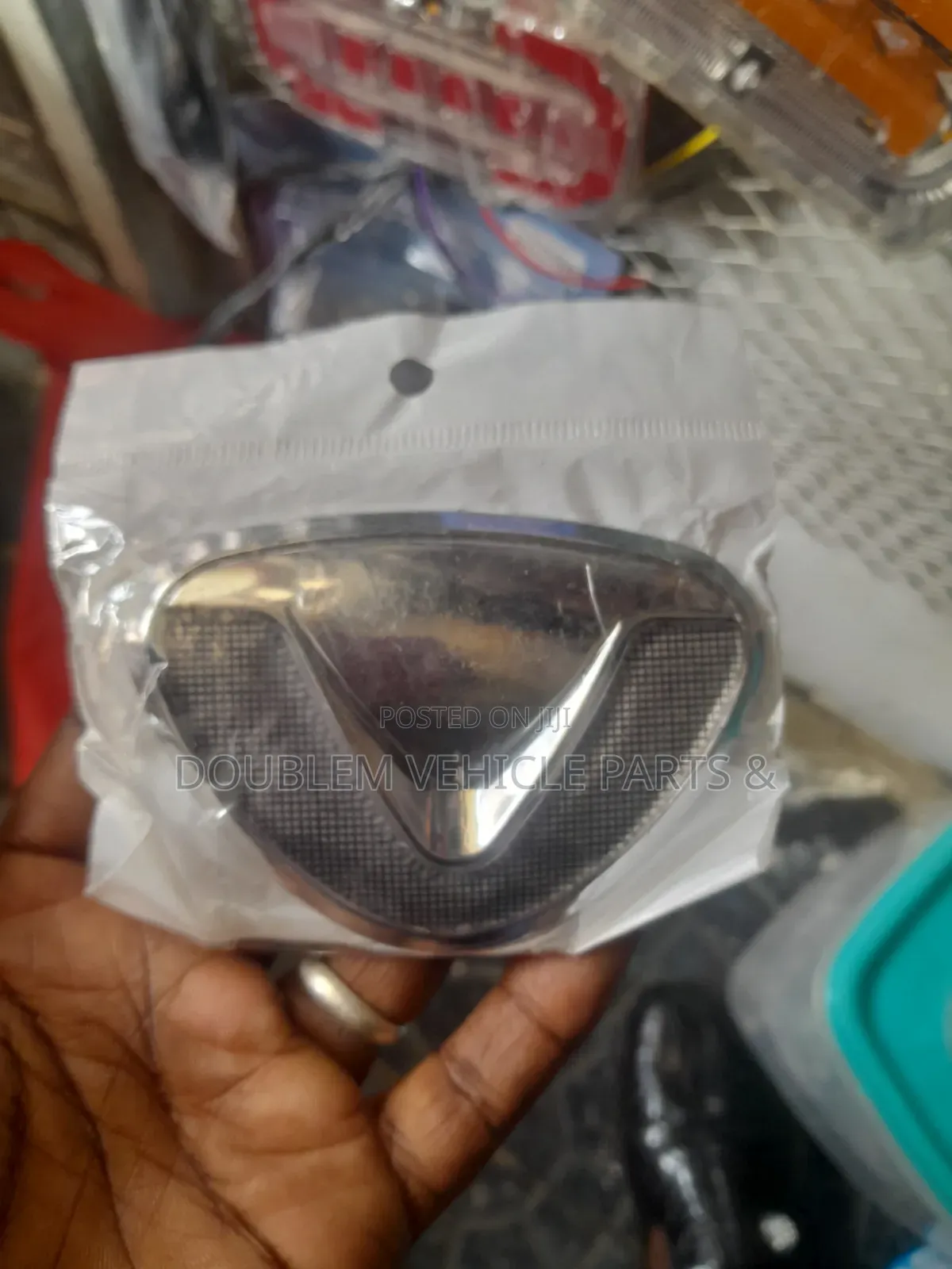 Logo Emblem Badge Toyota Vitz 1999,2000,2001,2002,2003 Silver Chrome