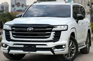 Toyota Land Cruiser 2022 White