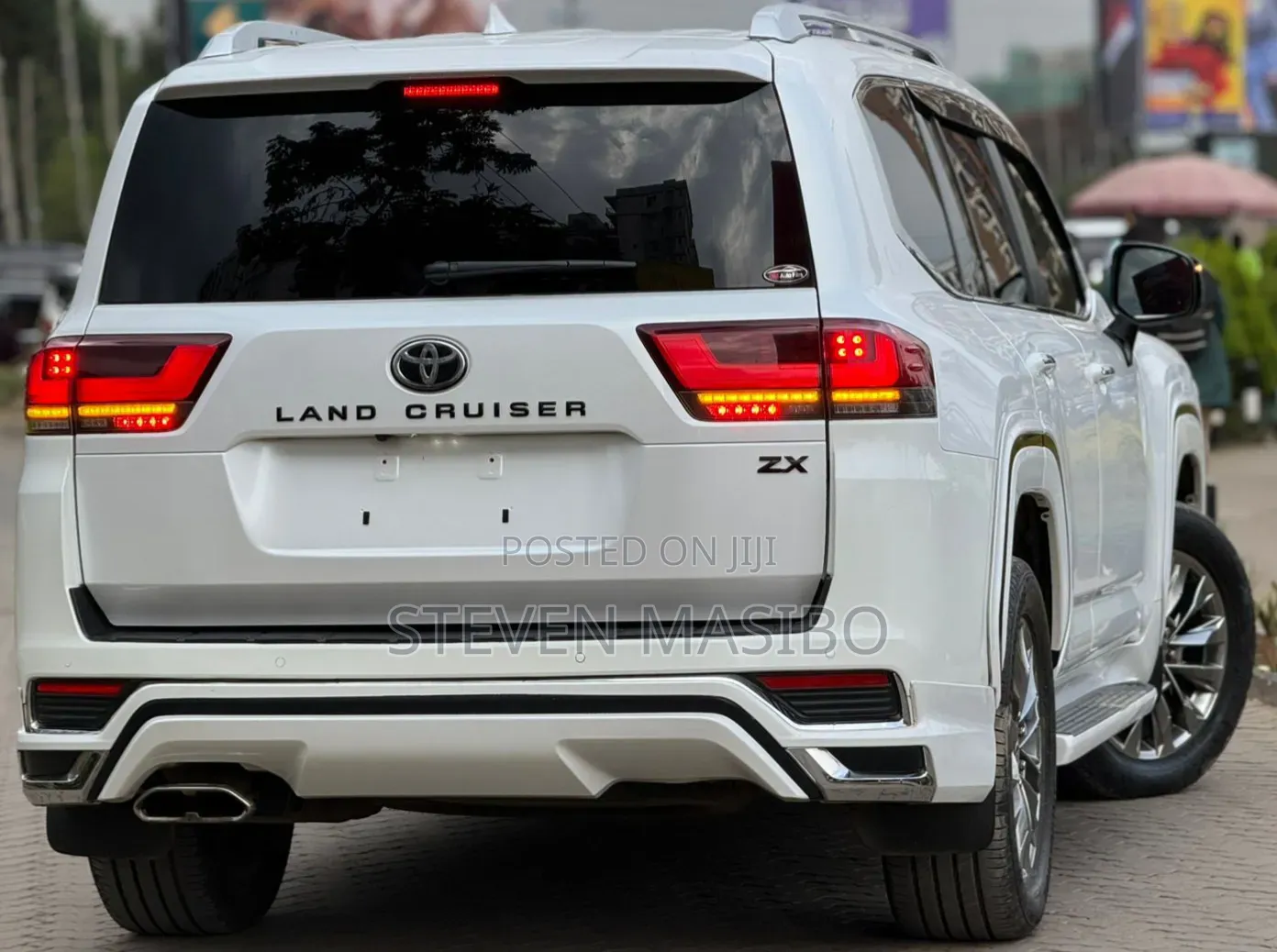 Toyota Land Cruiser 2022 White