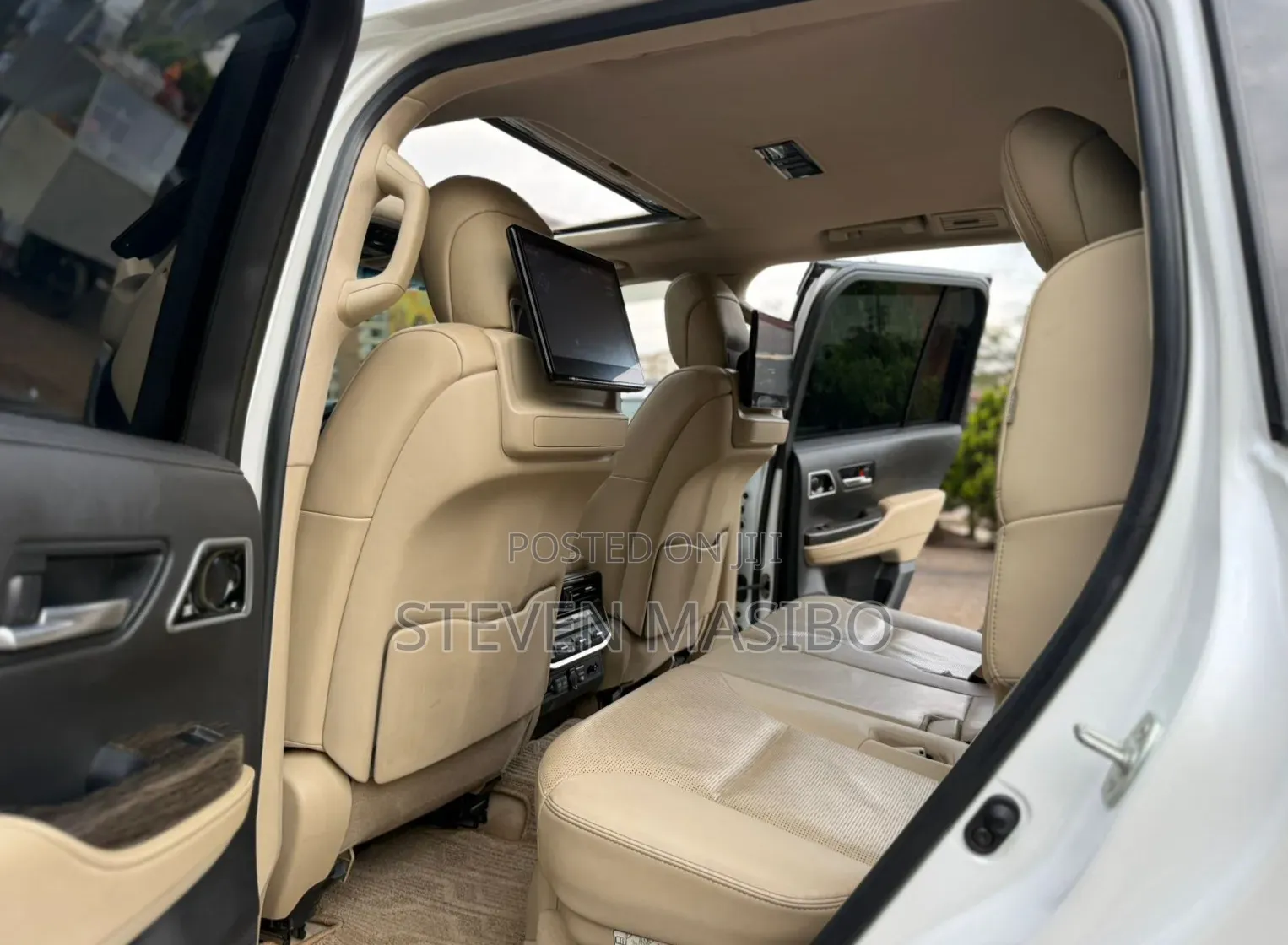 Toyota Land Cruiser 2022 White