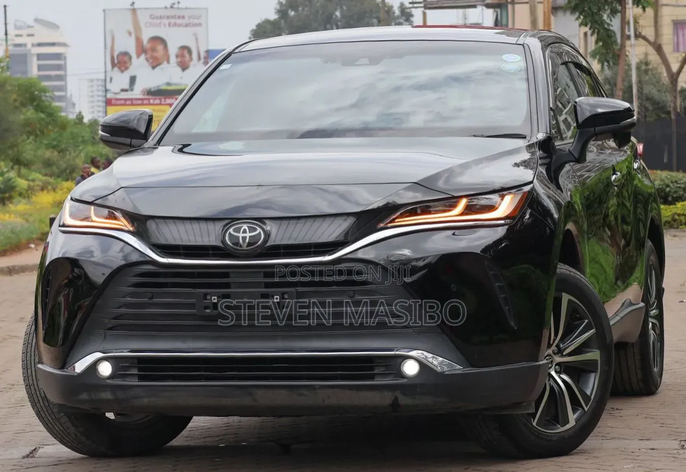 Toyota Harrier 2.0 2020 Black