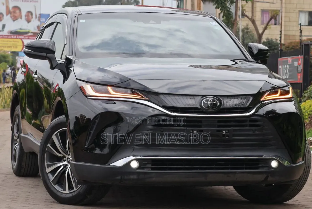Toyota Harrier 2.0 2020 Black