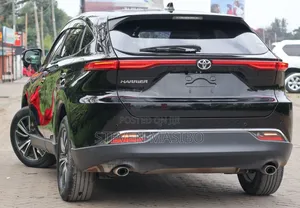 Toyota Harrier 2.0 2020 Black