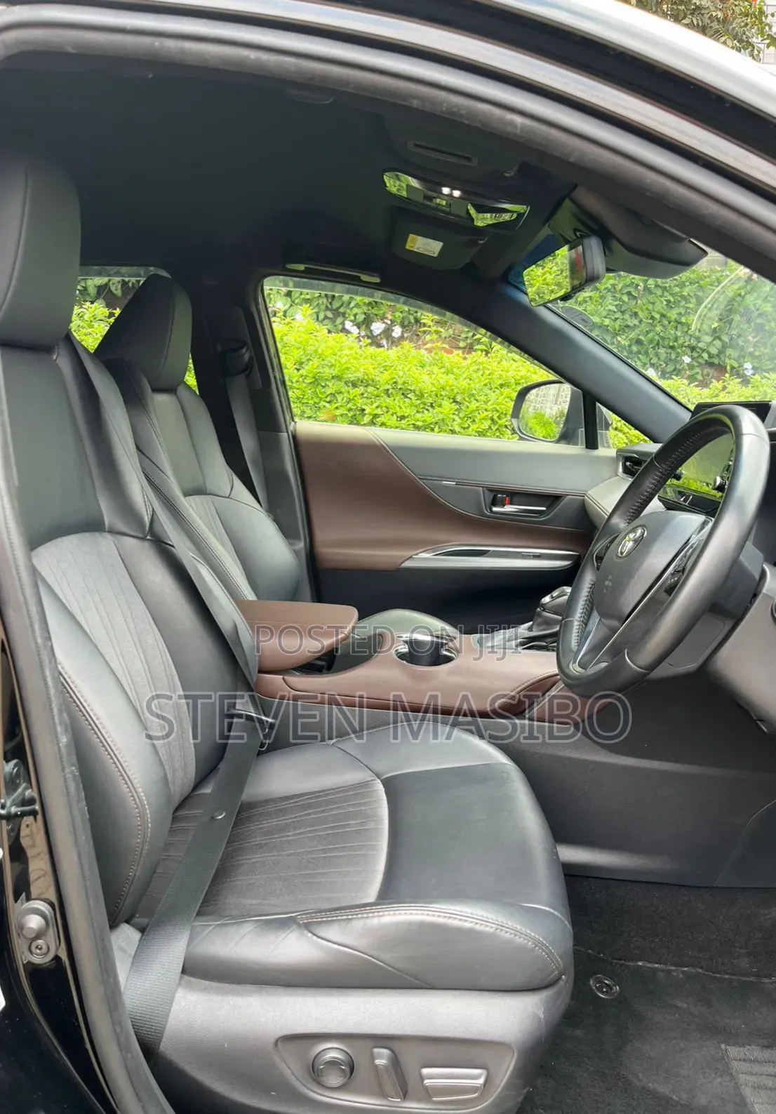 Toyota Harrier 2.0 2020 Black