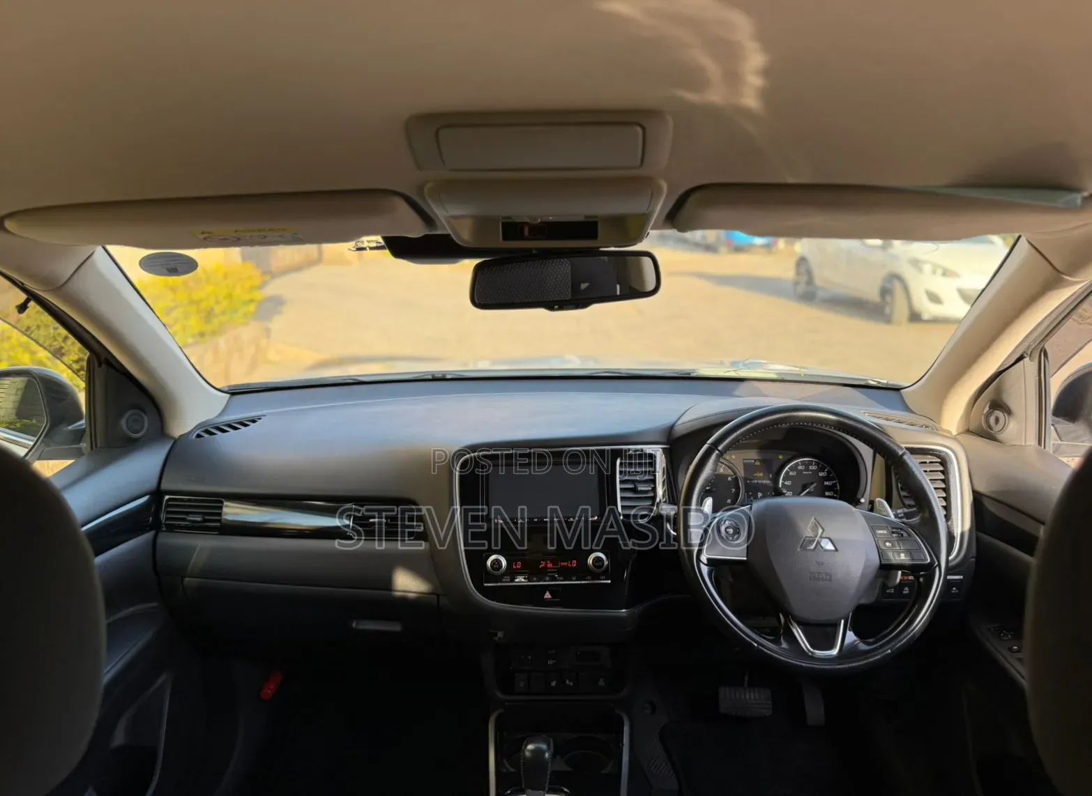 Mitsubishi Outlander 2020 White