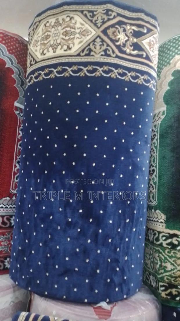 Revamp Your Floors With Mosque Carpet - thumbnail 2