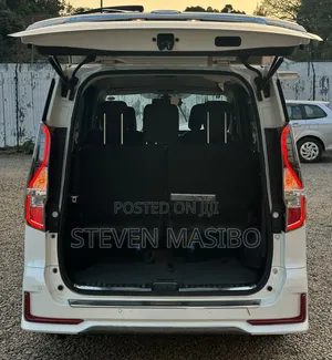 Nissan Serena 2019 White