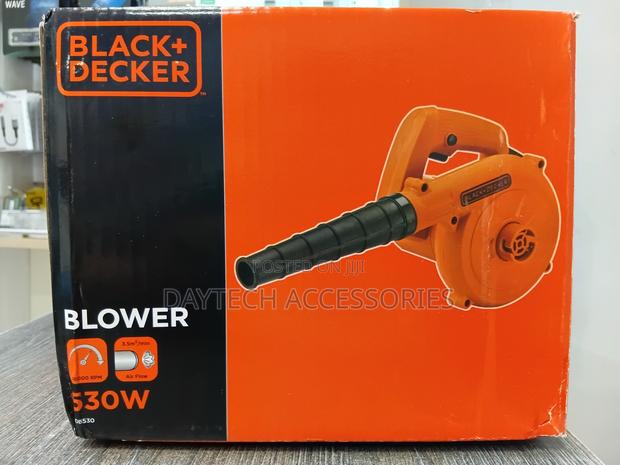 Black and Decker 530w Electric Blower- Black Red