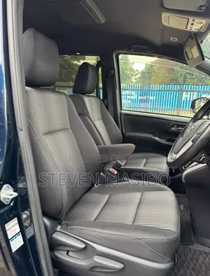 Toyota Noah 2.0 FWD (6 Seater) 2019 Black
