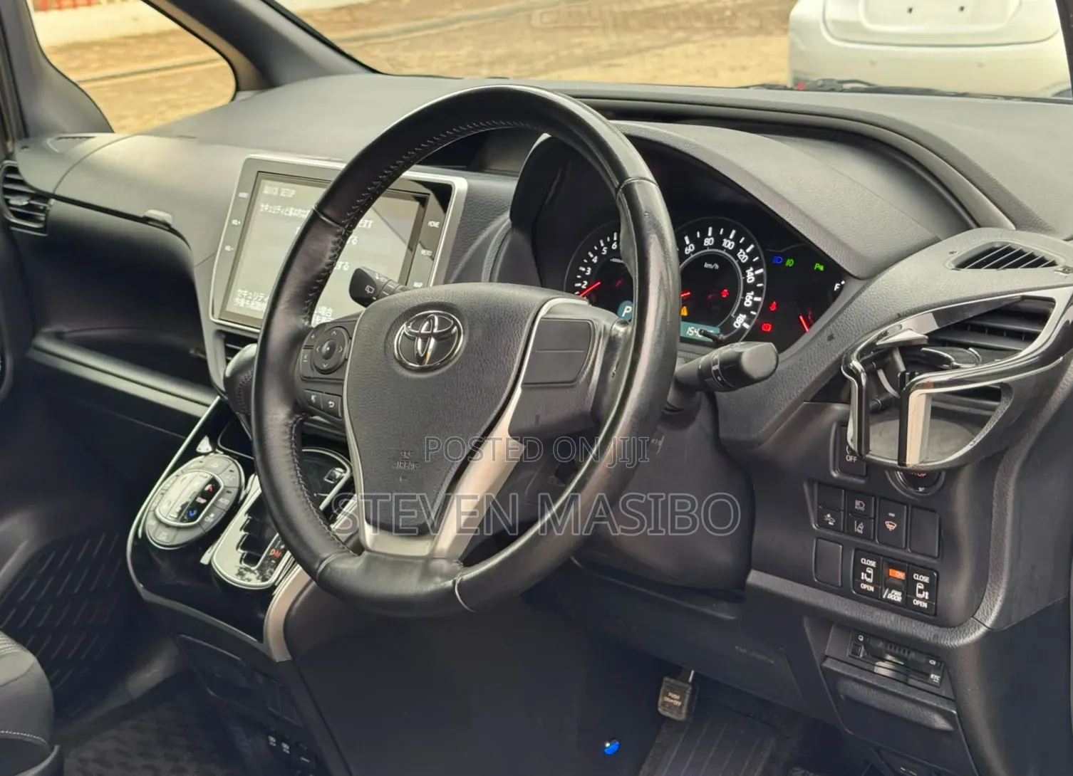 Toyota Noah 2.0 FWD (6 Seater) 2019 Black