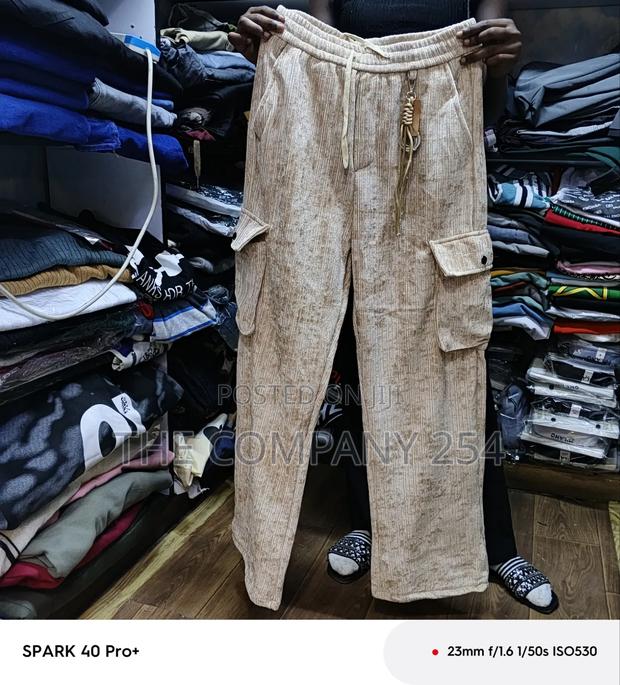 Quality Casual Unisex Double Side Pocket Baggy Sweatpants Available