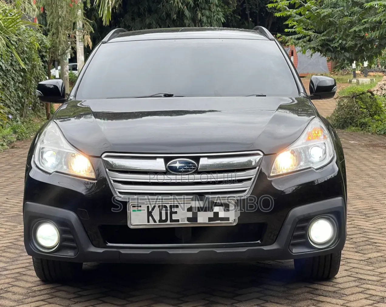 Subaru Outback 2.5i 4dr Wagon AWD (2.5L 4cyl CVT) 2014 Black