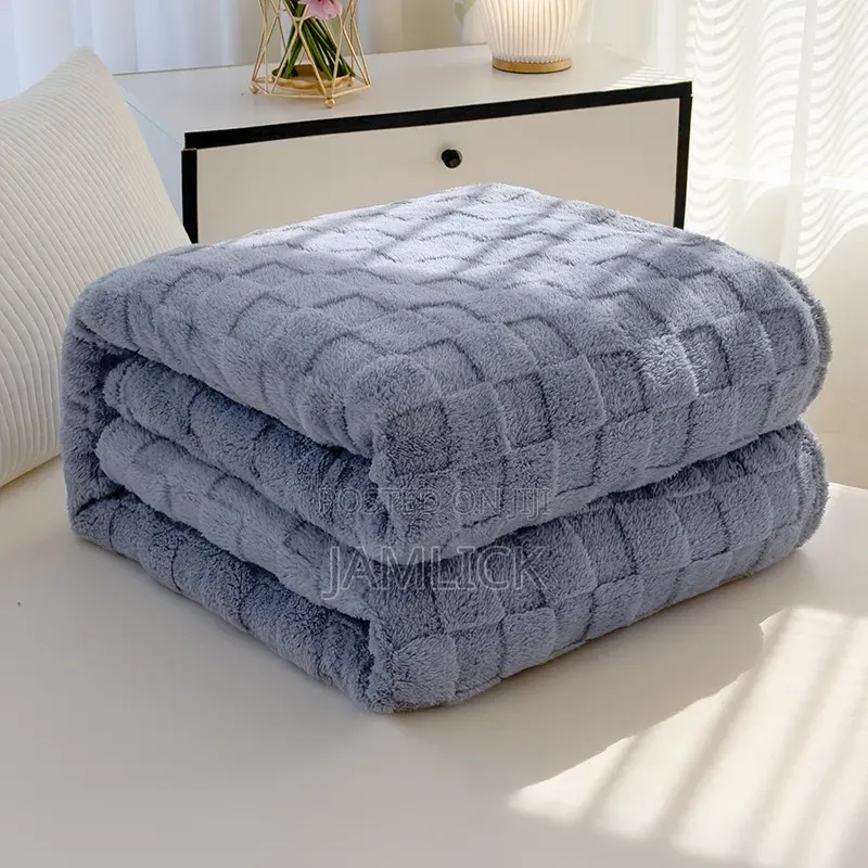 Luxury Textured Fleece Blanket 180×220cm Soft Warm All Season - Av