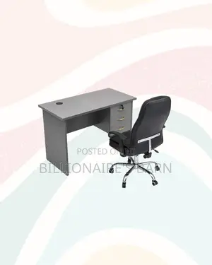 Compact 1m Desk and C35 Executive Leather Chair for Focused Work