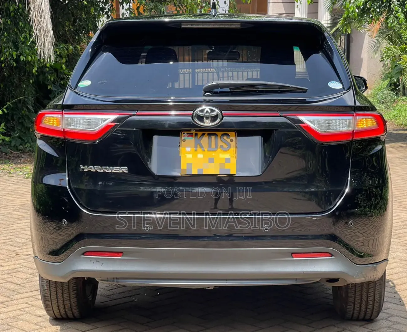 Toyota Harrier 2.0 2018 Black
