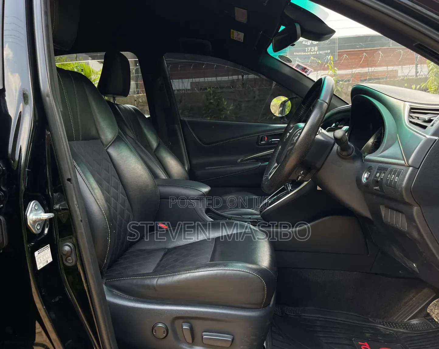 Toyota Harrier 2.0 2018 Black