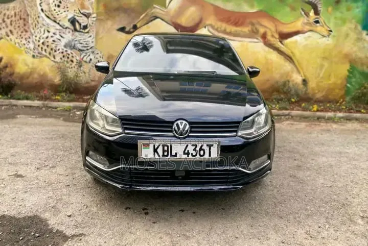 Volkswagen Polo 2015 Black