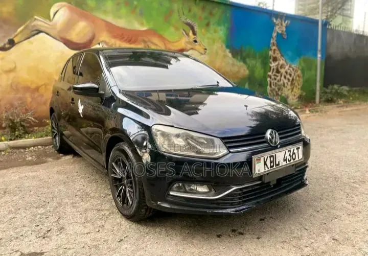 Volkswagen Polo 2015 Black