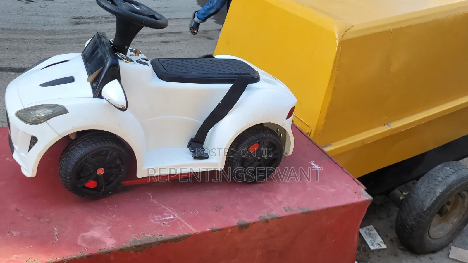 Ex Uk Kids Electric Car