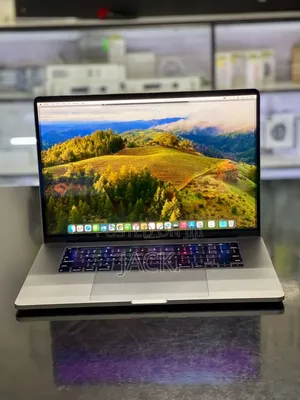 Laptop Apple MacBook 2019 32GB Intel Core i9 SSD 1T