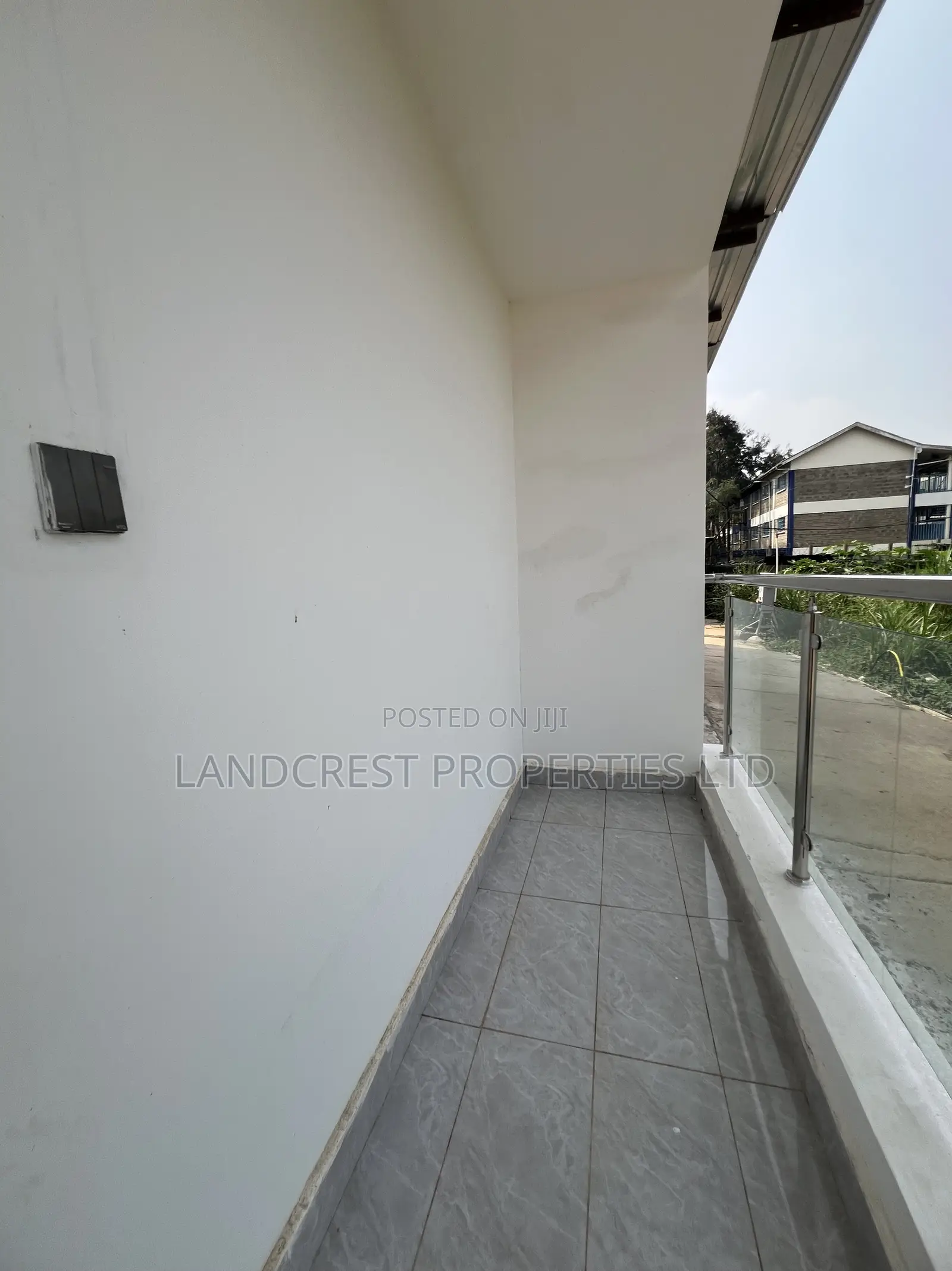 1bdrm Apartment in Roysambu for sale