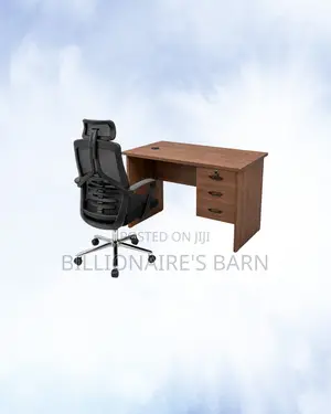 Compact 1m Desk and High-Back Ergonomic Mesh Chair for Focused Work