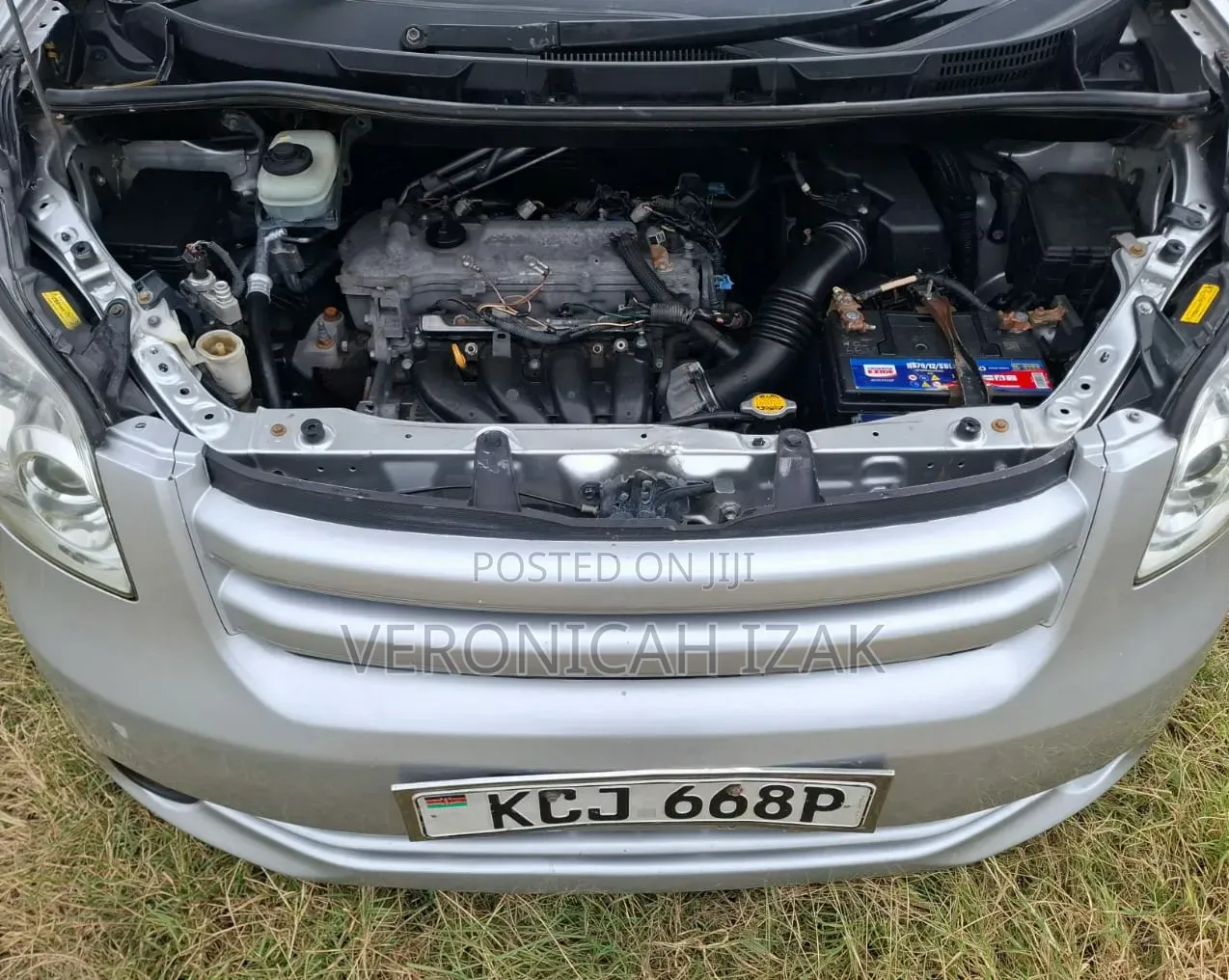 Toyota Noah 2009 Silver
