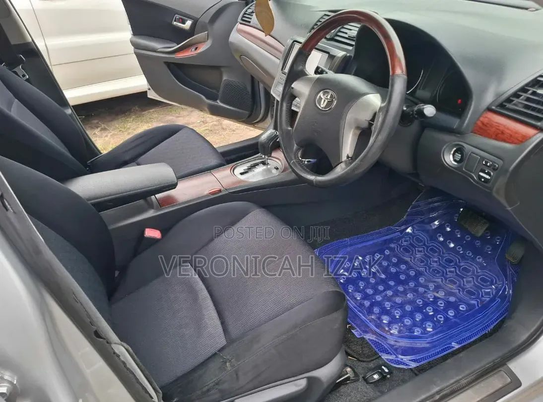 Toyota Allion 2011 Silver