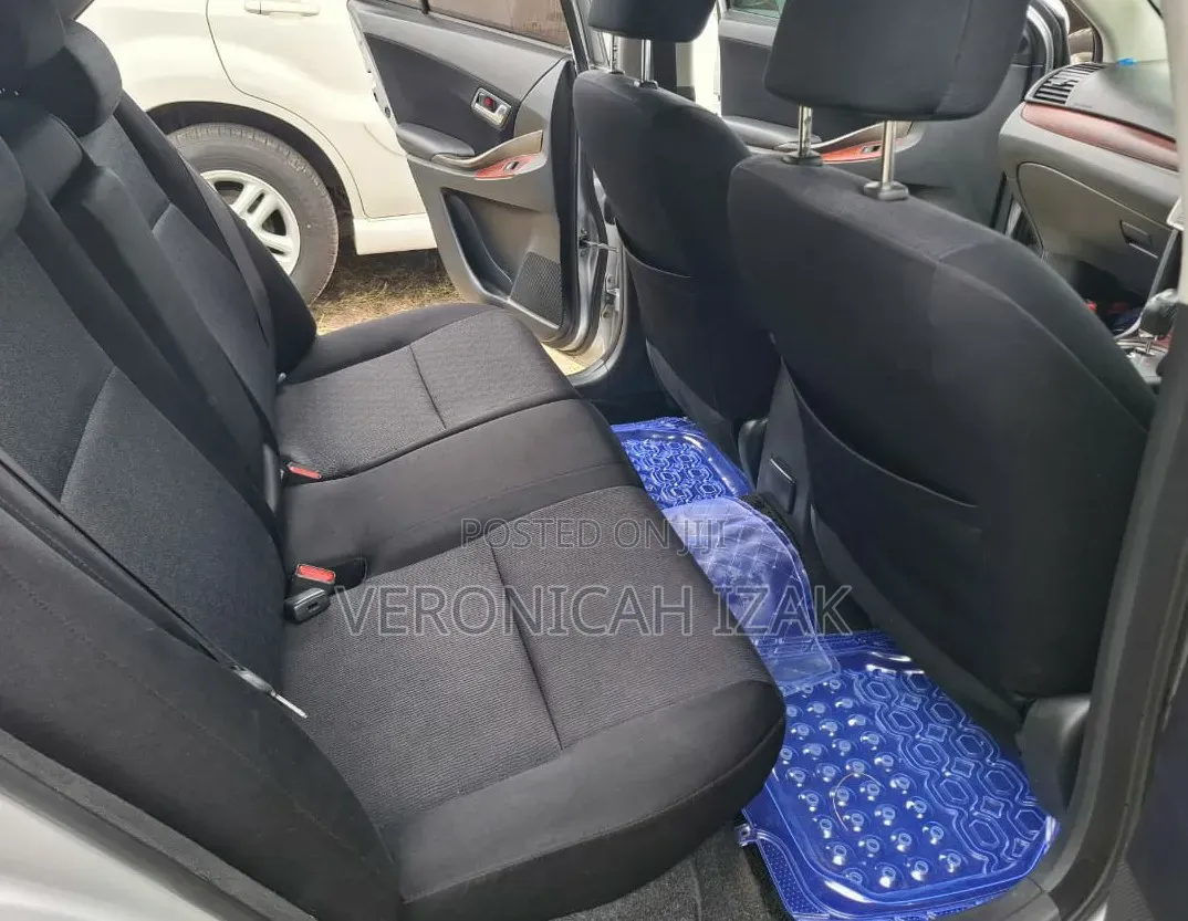 Toyota Allion 2011 Silver
