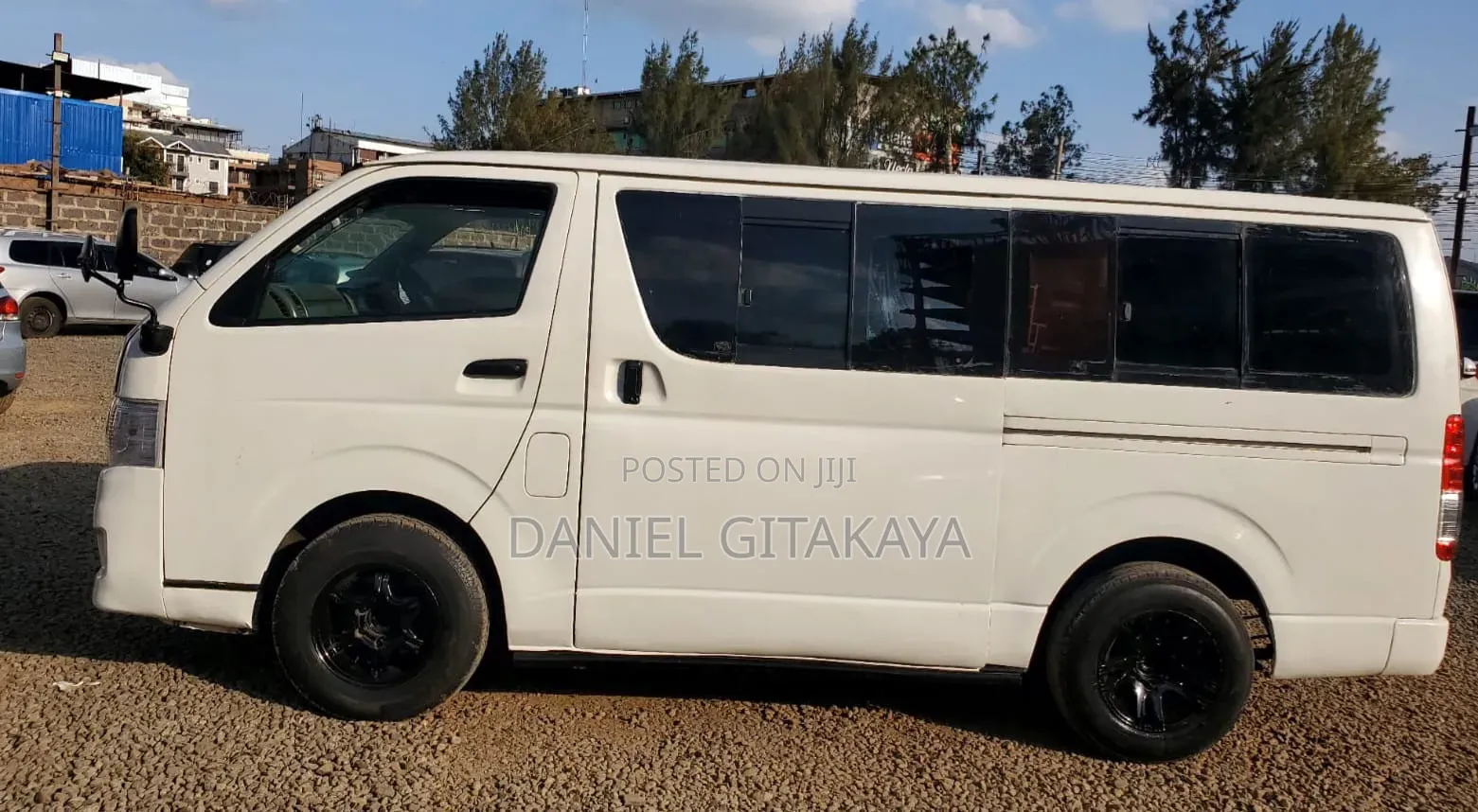 Toyota HiAce 2012 White