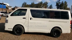 Toyota HiAce 2012 White
