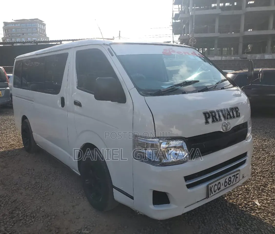 Toyota HiAce 2012 White