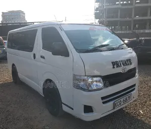 Toyota HiAce 2012 White