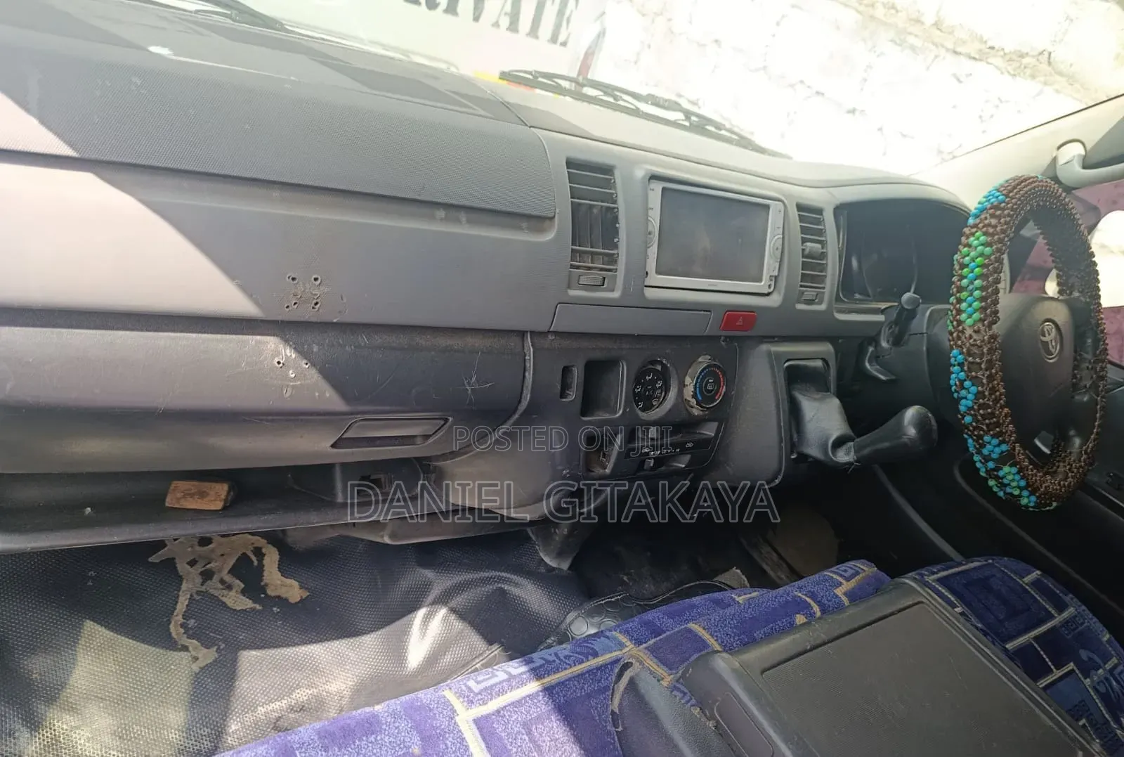 Toyota HiAce 2012 White