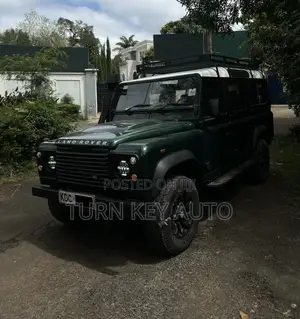 Land Rover Defender Puma 110 2.4 TD 2010 Green