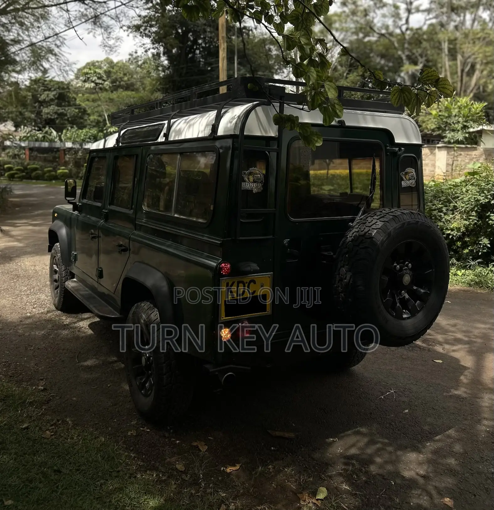 Land Rover Defender Puma 110 2.4 TD 2010 Green