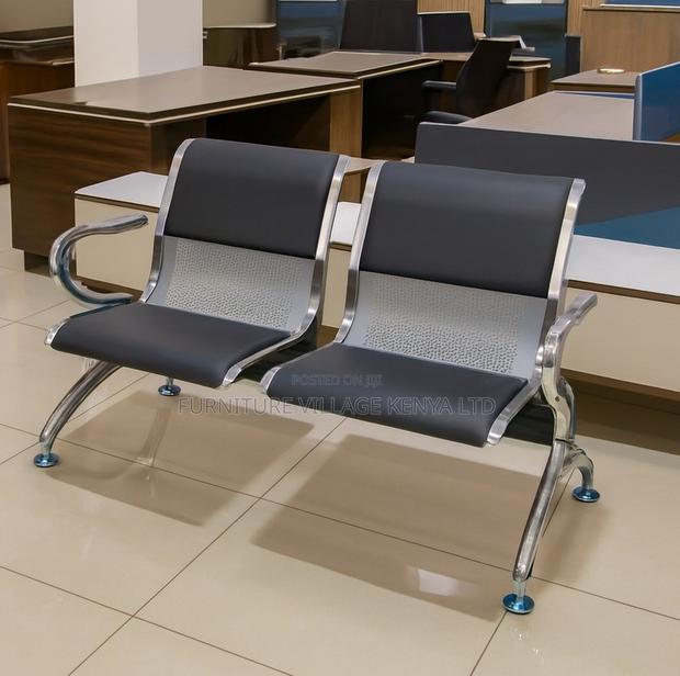 Contemporary Two-Seater Link Reception Bench - thumbnail 4
