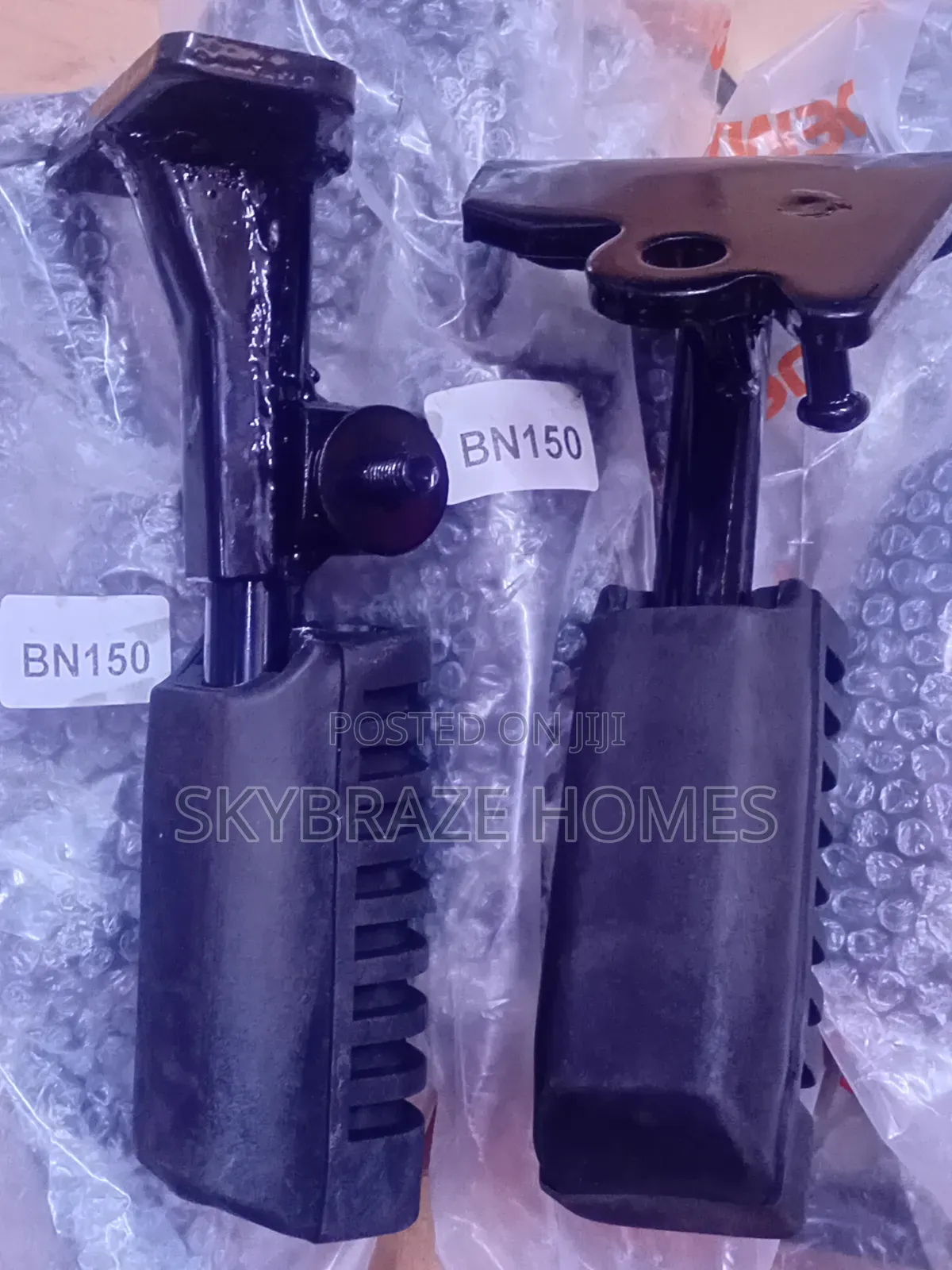 Brand New Footrest Bm150