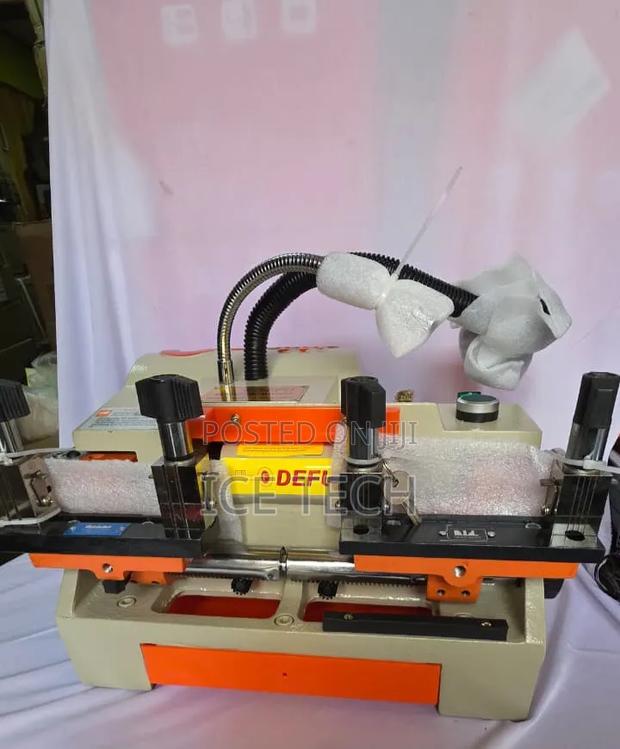 Defu Key Cutting Machine/100e1 Key Cutting Machine