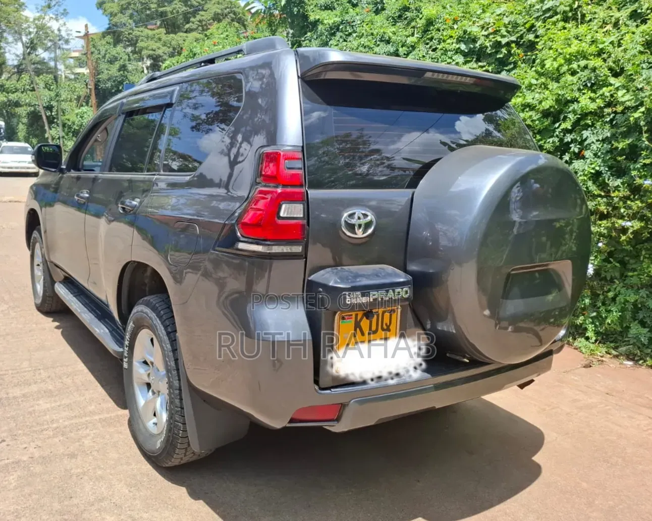 Toyota Land Cruiser Prado 2010 Gray