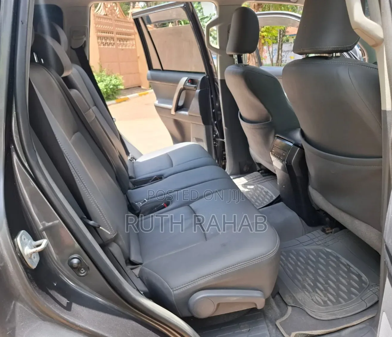 Toyota Land Cruiser Prado 2010 Gray