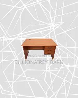 Compact 1m Wooden Desk for Smooth Computer Work Routines