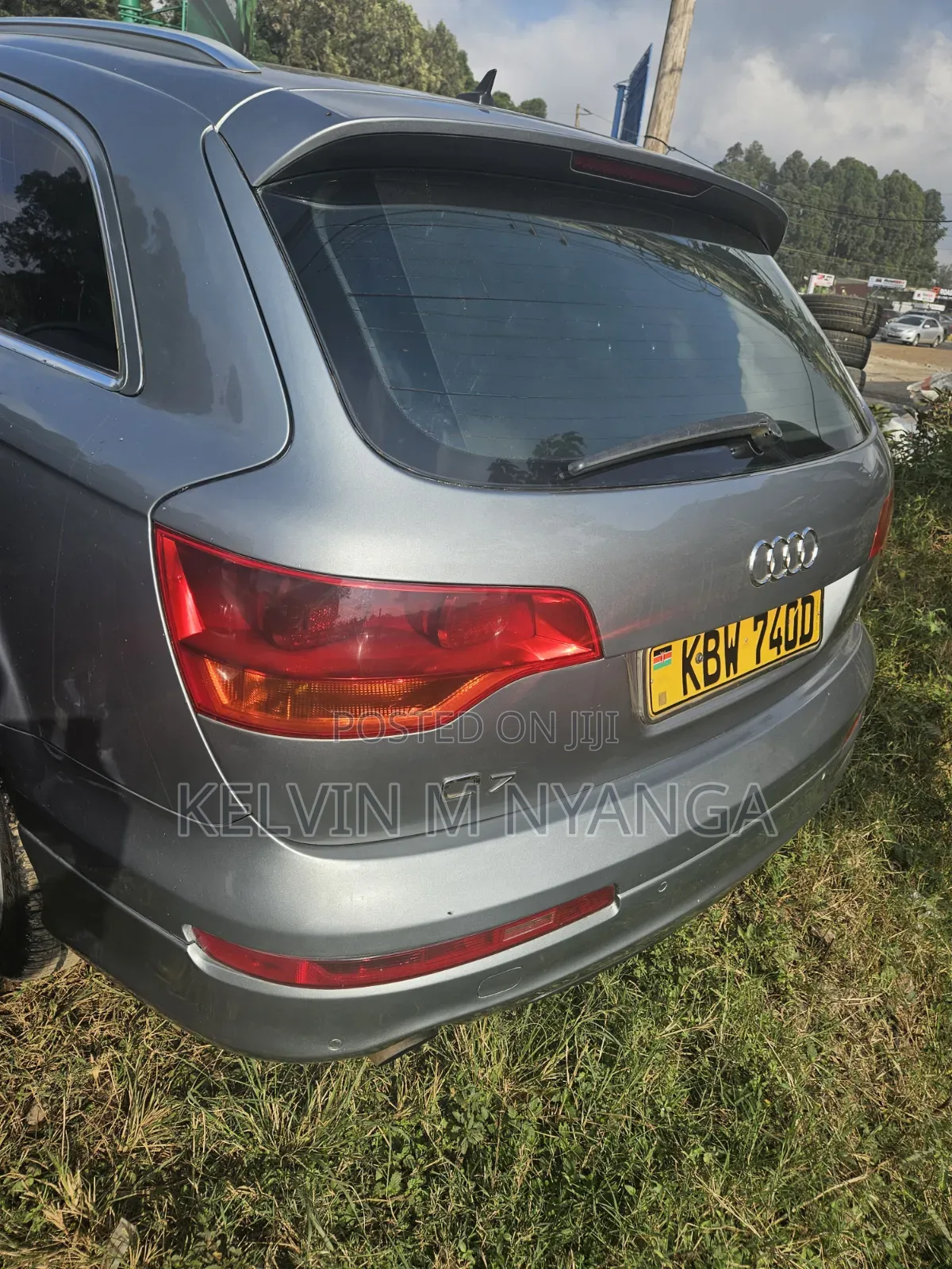 Audi Q7 2011 Gray